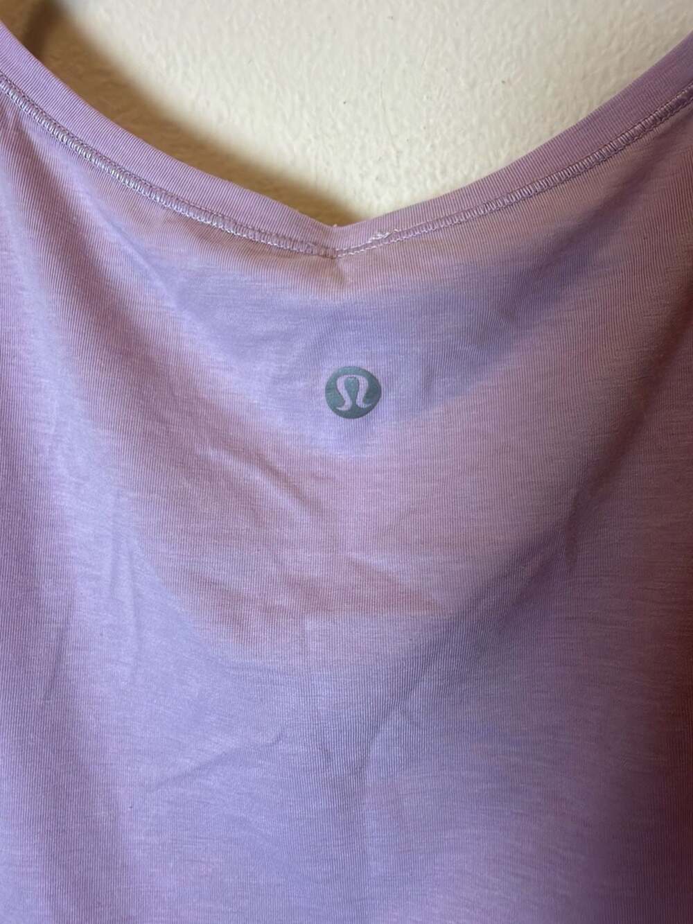Lululemon Watch Me Flip Tank Size 4 Purple - Picture 3 of 3